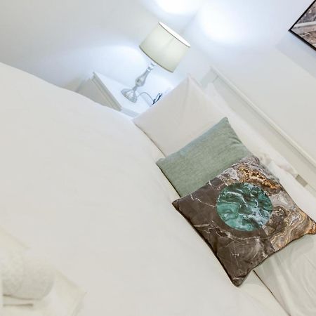 Gzira'S Seashore Stayaway Close To Manuel Island Ngoại thất bức ảnh