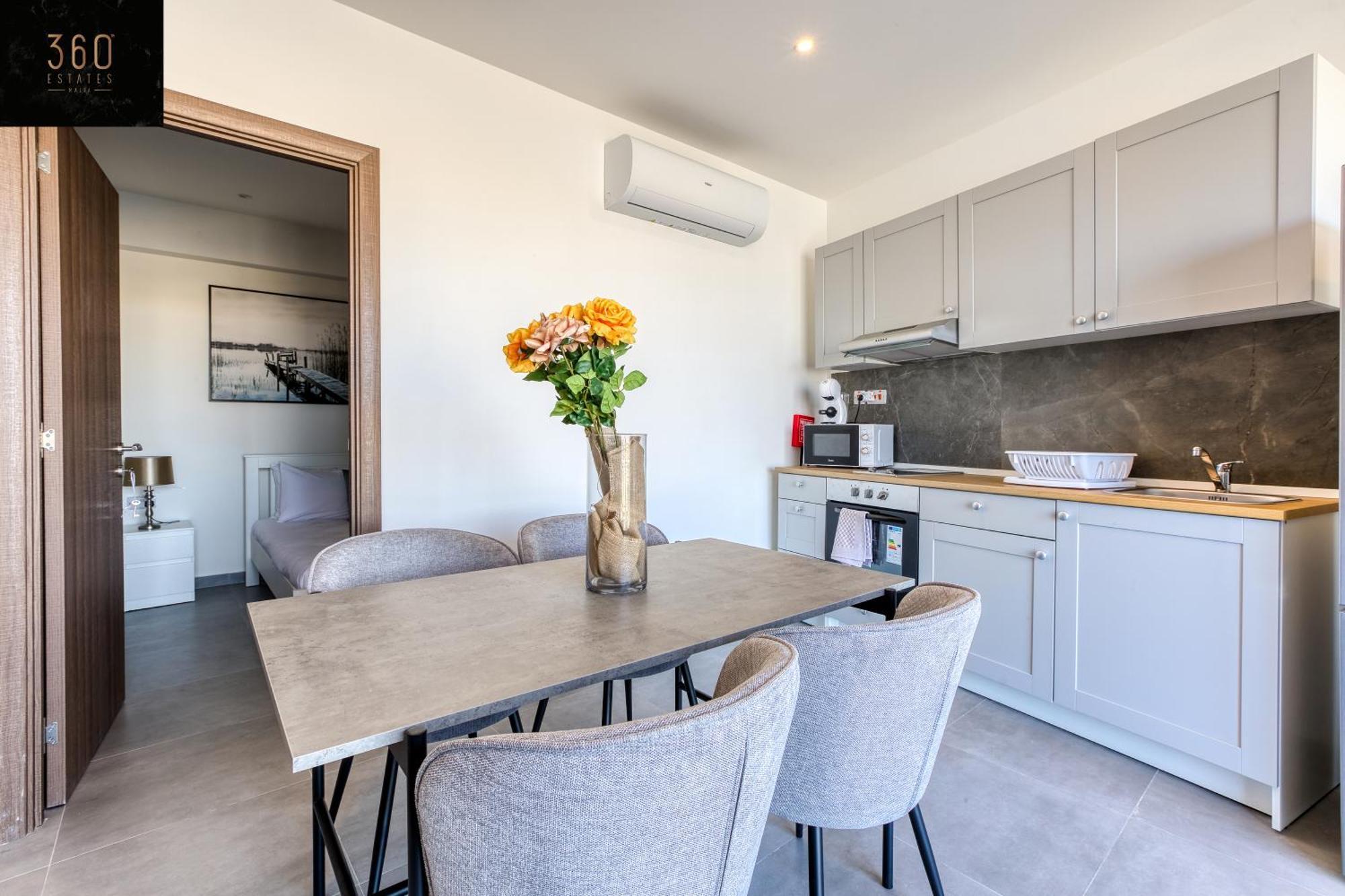 Gzira'S Seashore Stayaway Close To Manuel Island Ngoại thất bức ảnh